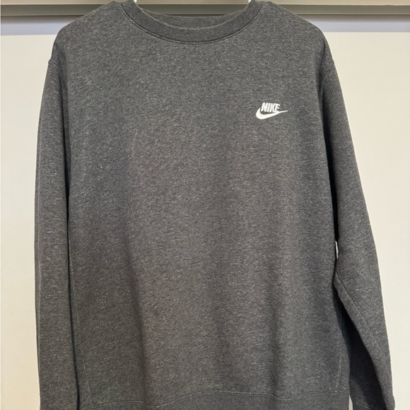 Gray Nike crew neck - Picture 3 of 5